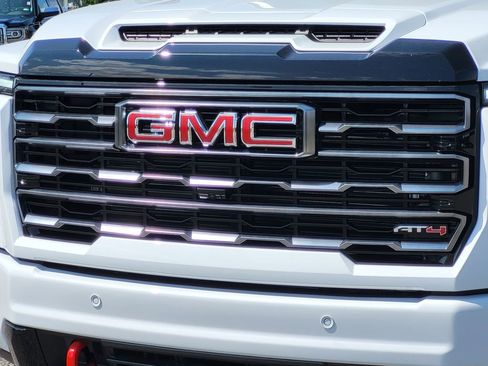 New 2025 GMC Sierra 2500 AT4 w/ Technology Package image 40