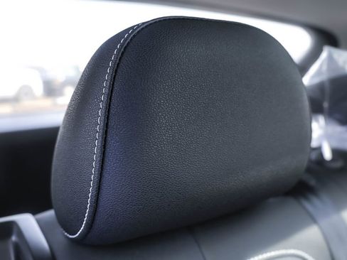 New 2025 Volkswagen Taos SE image 38