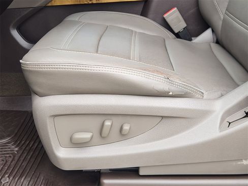 Used 2017 GMC Yukon XL Denali w/ Open Road Package image 23