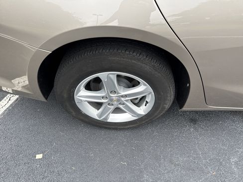 Used 2024 Chevrolet Malibu LT image 11