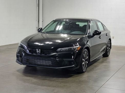 Certified 2024 Honda Civic EX-L image 2