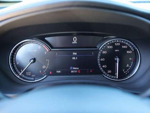 Used 2022 Cadillac XT4 Luxury image 11