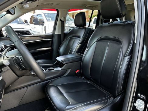 Used 2024 Jeep Grand Cherokee Limited 4xe AWD/4WD image 29