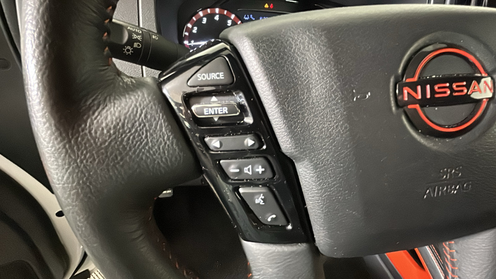 Used 2026 Nissan Frontier PRO-4X AWD/4WD image 19