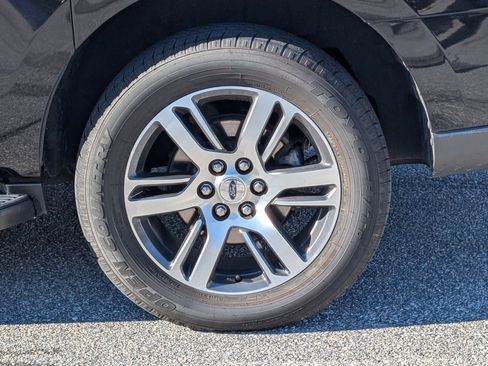 Used 2024 Ford Expedition Max Limited image 10