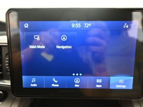 Used 2022 Ford Explorer XLT w/ Equipment Group 202A AWD/4WD image 15