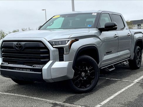 Used 2025 Toyota Tundra Limited image 1