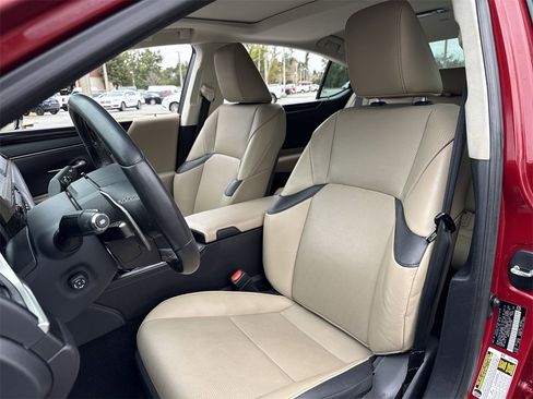 Used 2020 Lexus ES 300h w/ Premium Package image 11