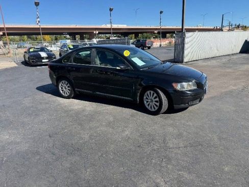 Used 2005 Volvo S40 2.4i FWD image 37