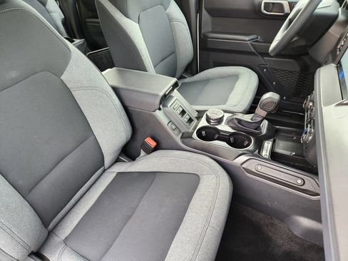 Used 2025 Ford Bronco 4-Door AWD/4WD image 18