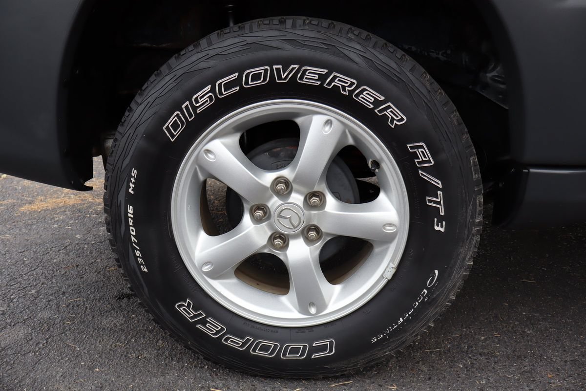 Used 2006 MAZDA Tribute I AWD/4WD image 40