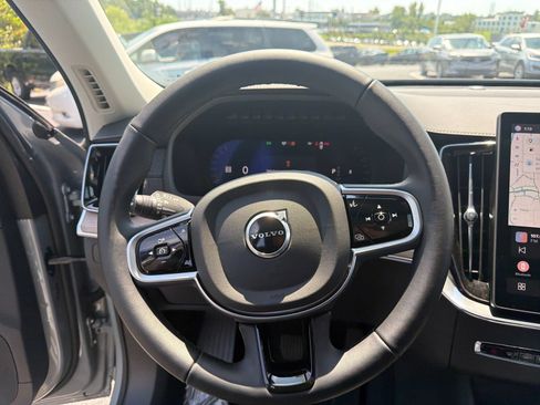 Used 2025 Volvo XC90 B5 Plus AWD/4WD image 14