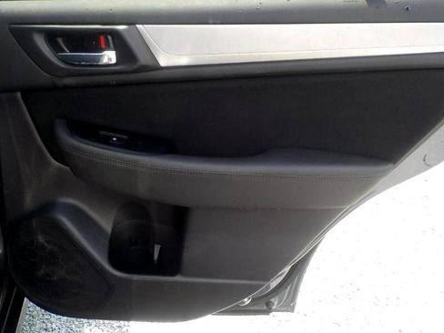 Used 2016 Subaru Outback 2.5i Premium image 27