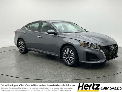 Used 2025 Nissan Altima 2.5 SV