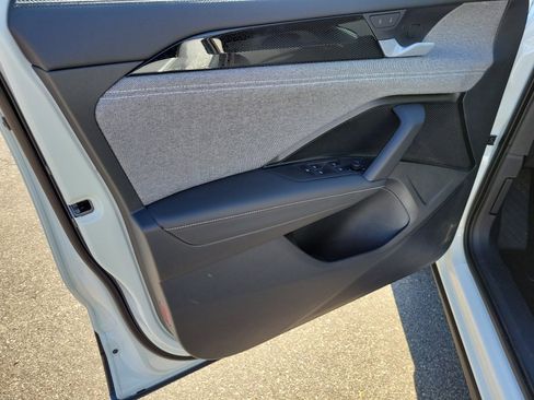 New 2026 Volkswagen Tiguan S image 32