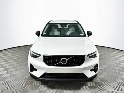 Used 2026 Volvo XC40 B5 Plus w/ Protection Package Premier AWD/4WD image 2