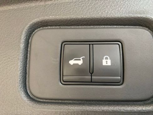 Used 2024 Nissan Pathfinder Platinum w/ Cargo Package AWD/4WD image 17