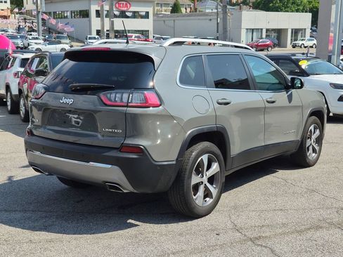 Used 2021 Jeep Cherokee Limited w/ Elite Package AWD/4WD image 6