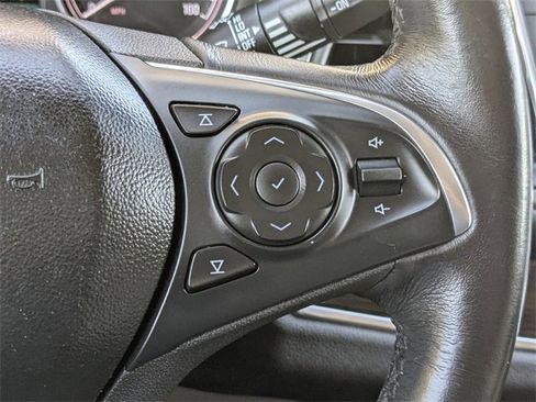 Used 2019 Buick Enclave Essence image 24
