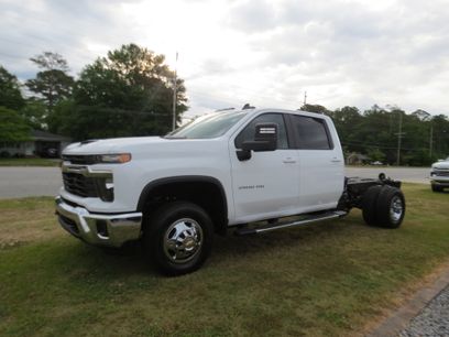 New 2026 Chevrolet Silverado 3500 LT
