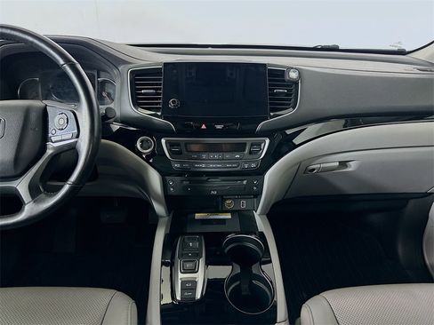 Used 2019 Honda Pilot Elite image 19
