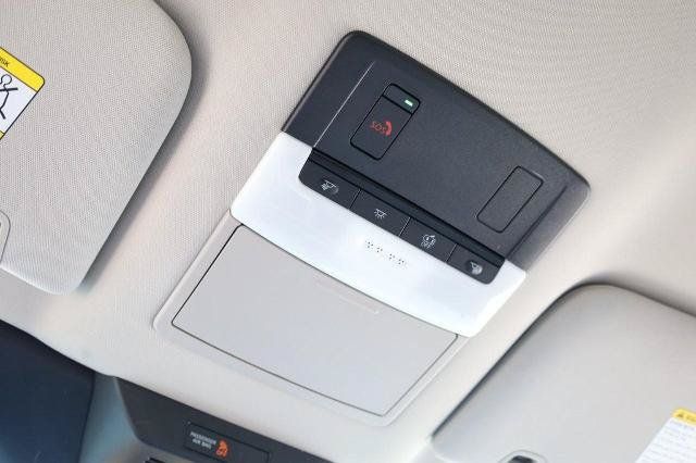Certified 2025 Nissan Pathfinder SL AWD/4WD image 19