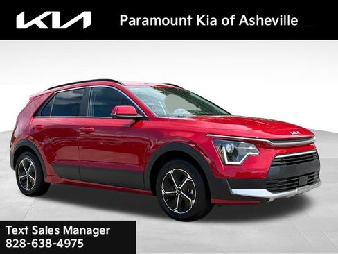 Certified 2025 Kia Niro EX FWD image 1