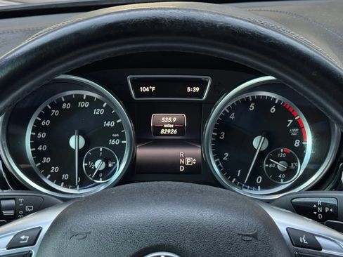 Used 2016 Mercedes-Benz GL 550 4MATIC image 30