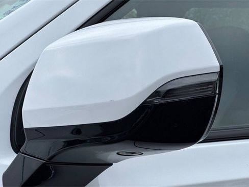 Used 2023 GMC Yukon XL AT4 image 54