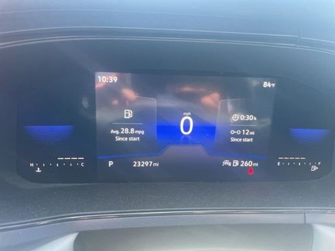 Used 2022 Volkswagen Taos SE w/ Panoramic Sunroof Package image 10