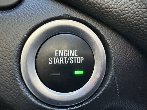 Used 2020 Chevrolet Equinox LT w/ Midnight Edition image 48