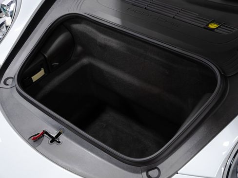 Used 2015 Porsche 911 Turbo S w/ High-end Infotainment Package image 79