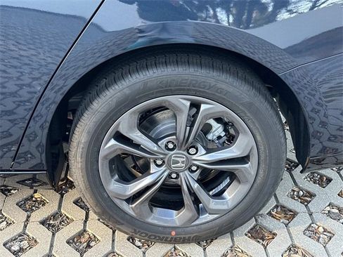 New 2026 Honda Accord EX-L image 9