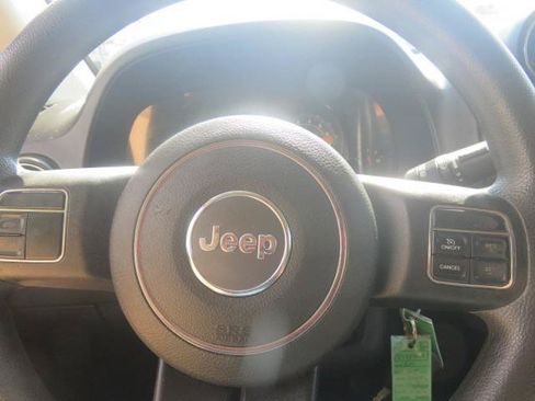 Used 2014 Jeep Compass Sport AWD/4WD image 16