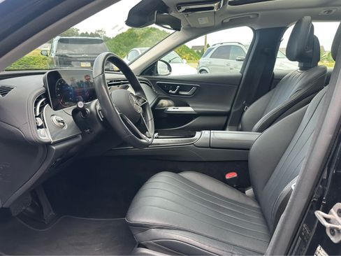 Used 2025 Mercedes-Benz E 450 4MATIC All-Terrain Wagon image 9
