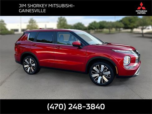 New 2025 Mitsubishi Outlander SE image 1