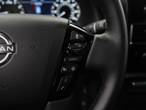 Used 2024 Nissan Armada SL w/ Midnight Edition Package image 17