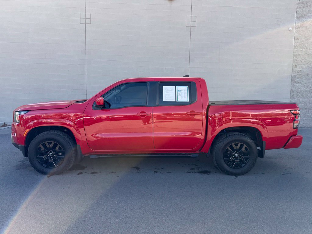 Used 2022 Nissan Frontier SV AWD/4WD image 2