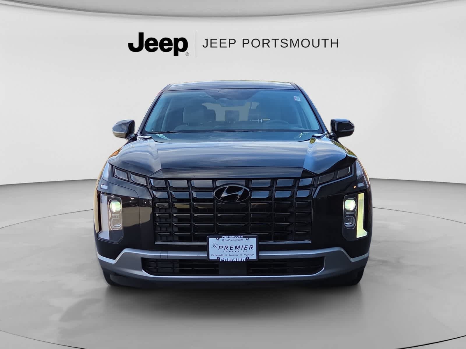 Used 2023 Hyundai Palisade SE AWD/4WD image 2
