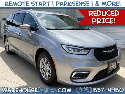 Used 2021 Chrysler Pacifica Touring