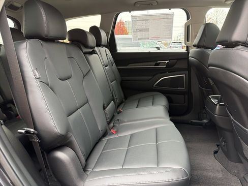 New 2025 Kia Telluride EX image 16