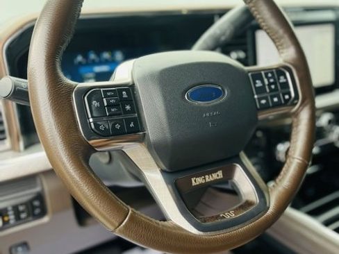 Used 2025 Ford F450 King Ranch w/ FX4 Off-Road Package image 12