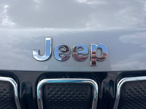 Used 2022 Jeep Compass Limited w/ Sun and Sound Group AWD/4WD image 9