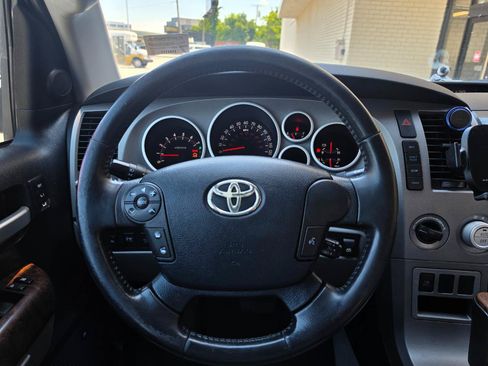 Used 2010 Toyota Tundra Platinum AWD/4WD image 16