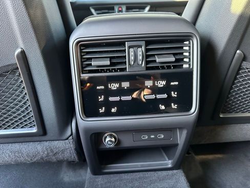 Used 2026 Porsche Cayenne GTS image 37