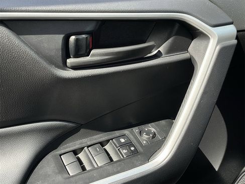 Used 2024 Toyota RAV4 LE image 21