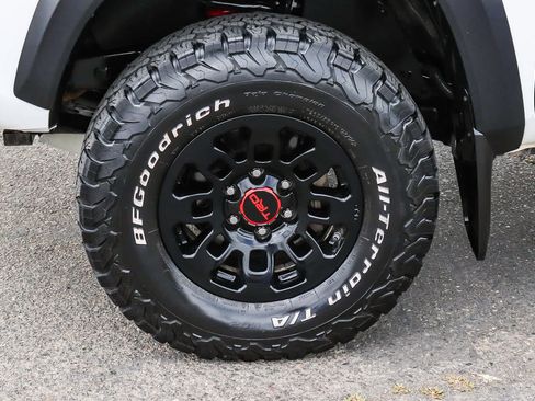 Used 2019 Toyota Tacoma TRD Pro AWD/4WD image 16