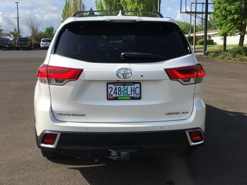 Used 2019 Toyota Highlander Limited AWD/4WD image 5