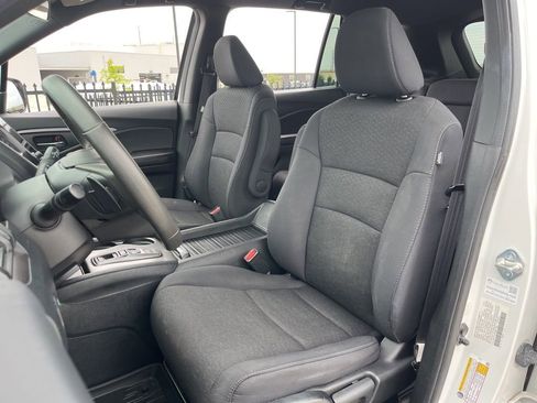 Used 2021 Honda Passport Sport image 25