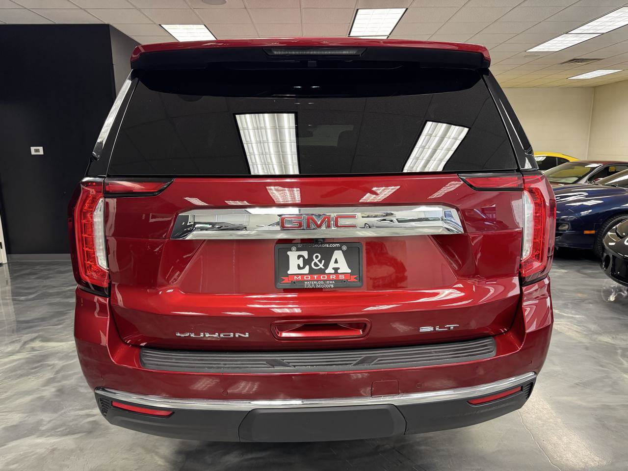 Used 2022 GMC Yukon XL SLT AWD/4WD image 11